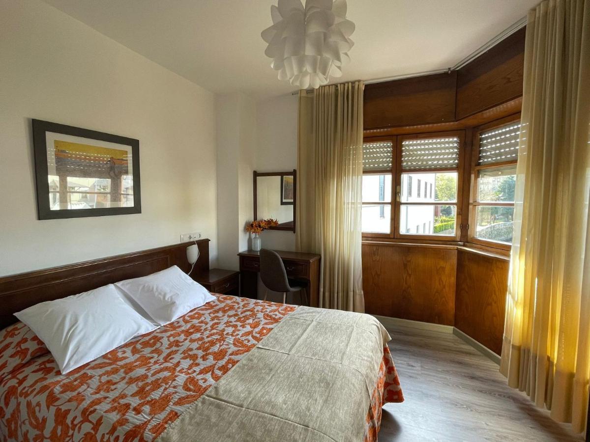 Hotel La Bilbaina De Vegadeo Extérieur photo